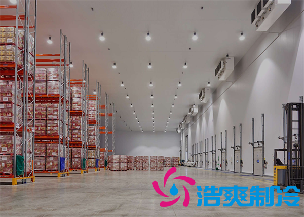 城市周邊建造一個(gè)8800平生鮮電商冷庫設(shè)計(jì)安裝費(fèi)用？